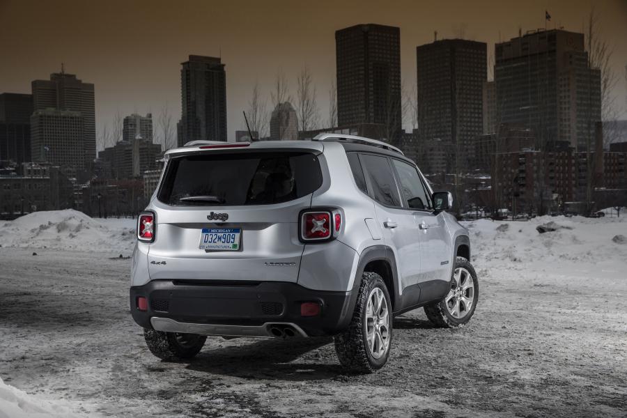  Jeep Renegade Limited 2015 года  (фото 2 из 14)